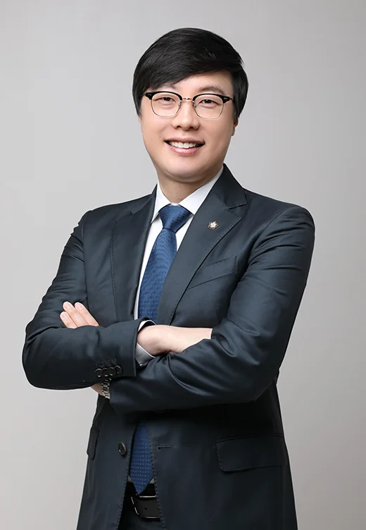 법무법인 동주 이세환 대표변호사 인사말 페이지 이미지 법무법인 동주 이세환 대표변호사 인사말 페이지 이미지
